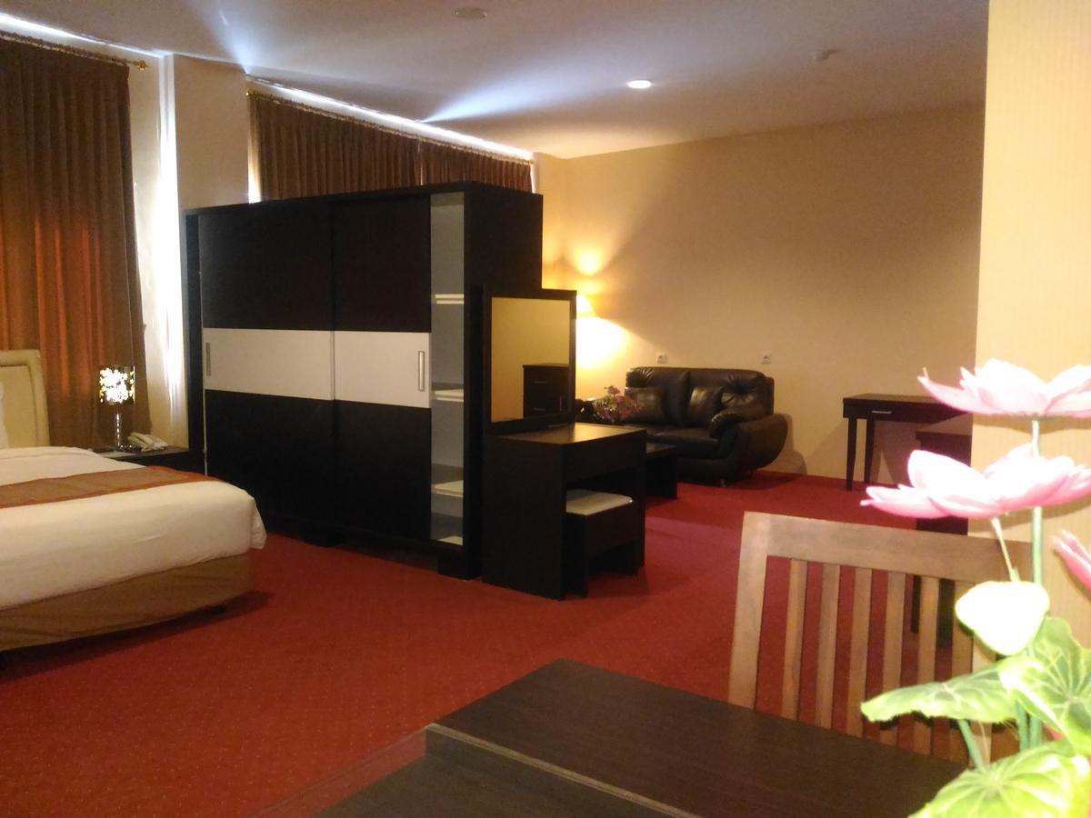 Grand Royal Taliwang Hotel 외부 사진